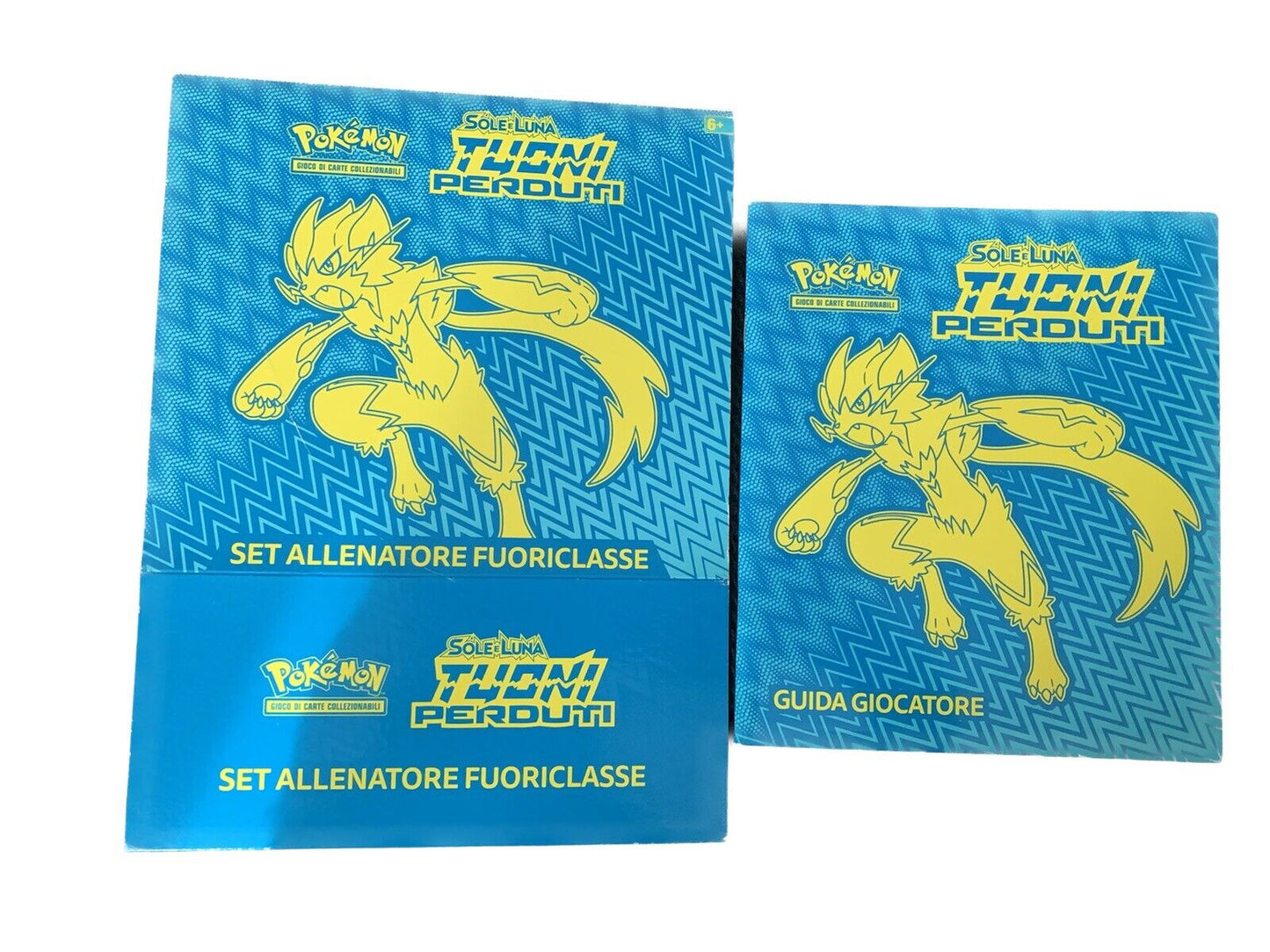 POKEMON SET ALLENATORE FUORICLASSE GUIDA+CARTONCINO LEGGENDE SOLE LUNA DRAGHI